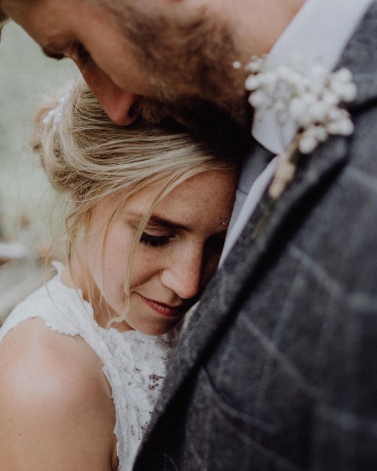 Isle Of Wight Make Up & Face Paint. Jo Lofthouse Isle Of Wight Bridal